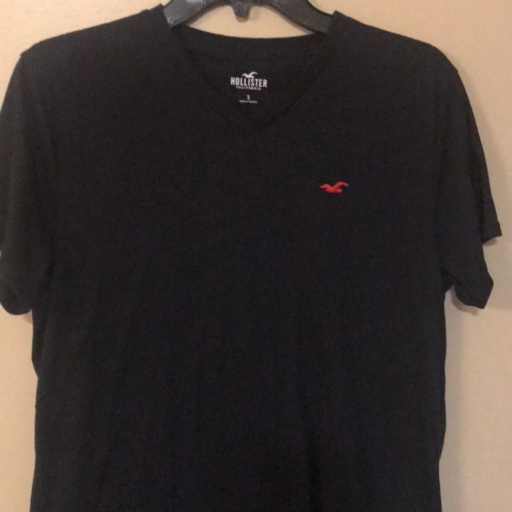 Hollister t-shirt